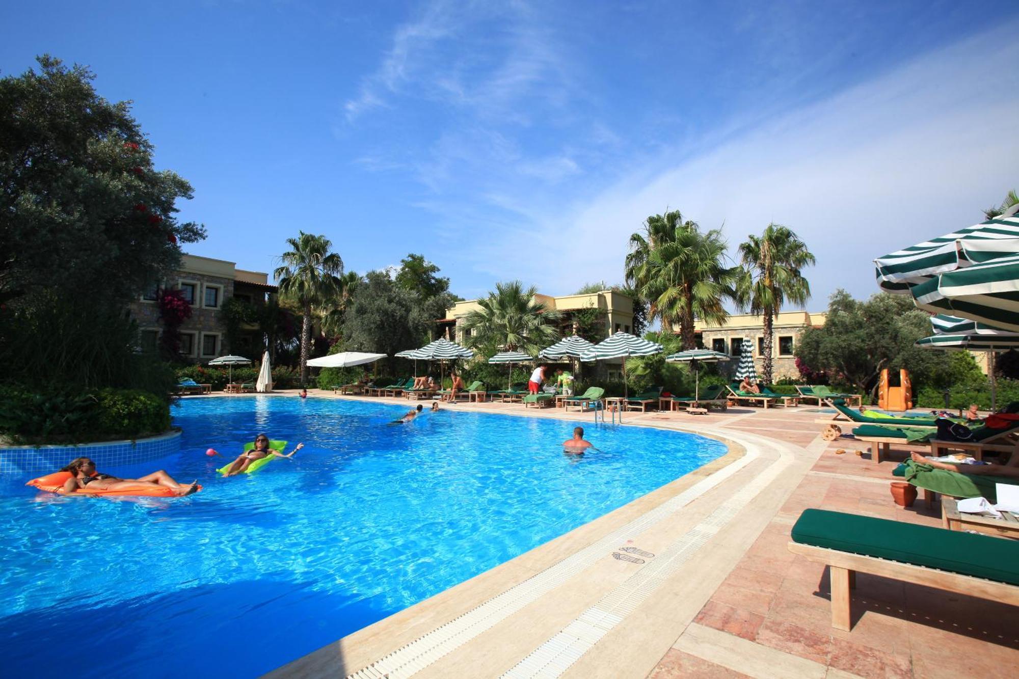 Zeytinada Hotel Torba Esterno foto