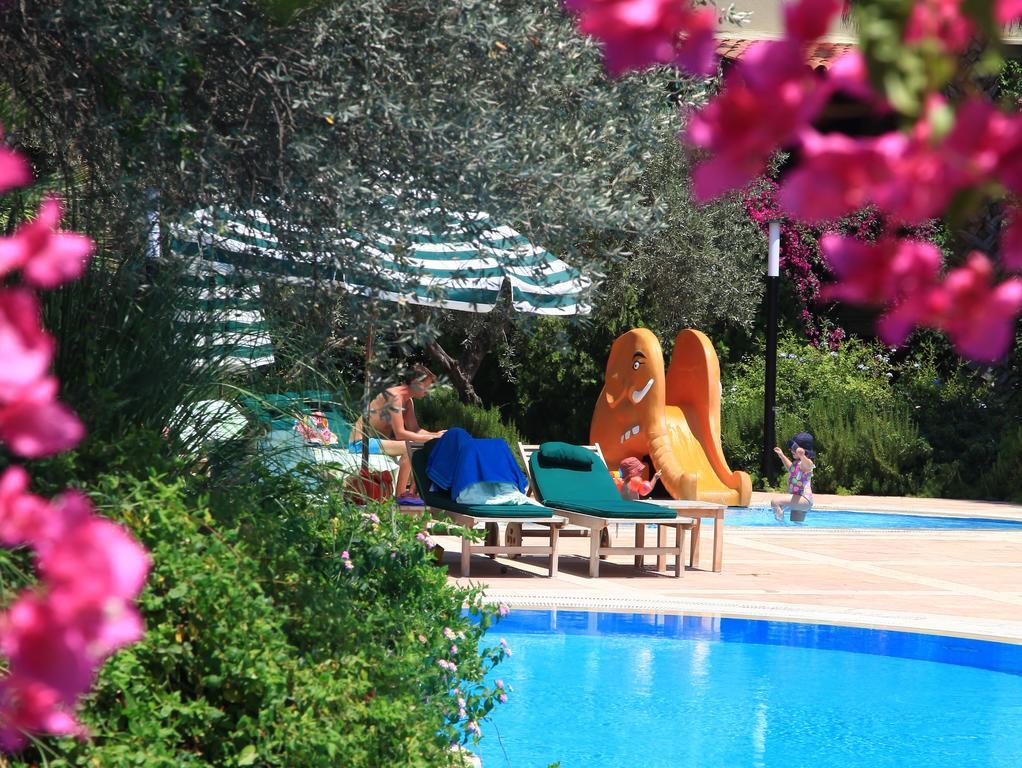 Zeytinada Hotel Torba Esterno foto