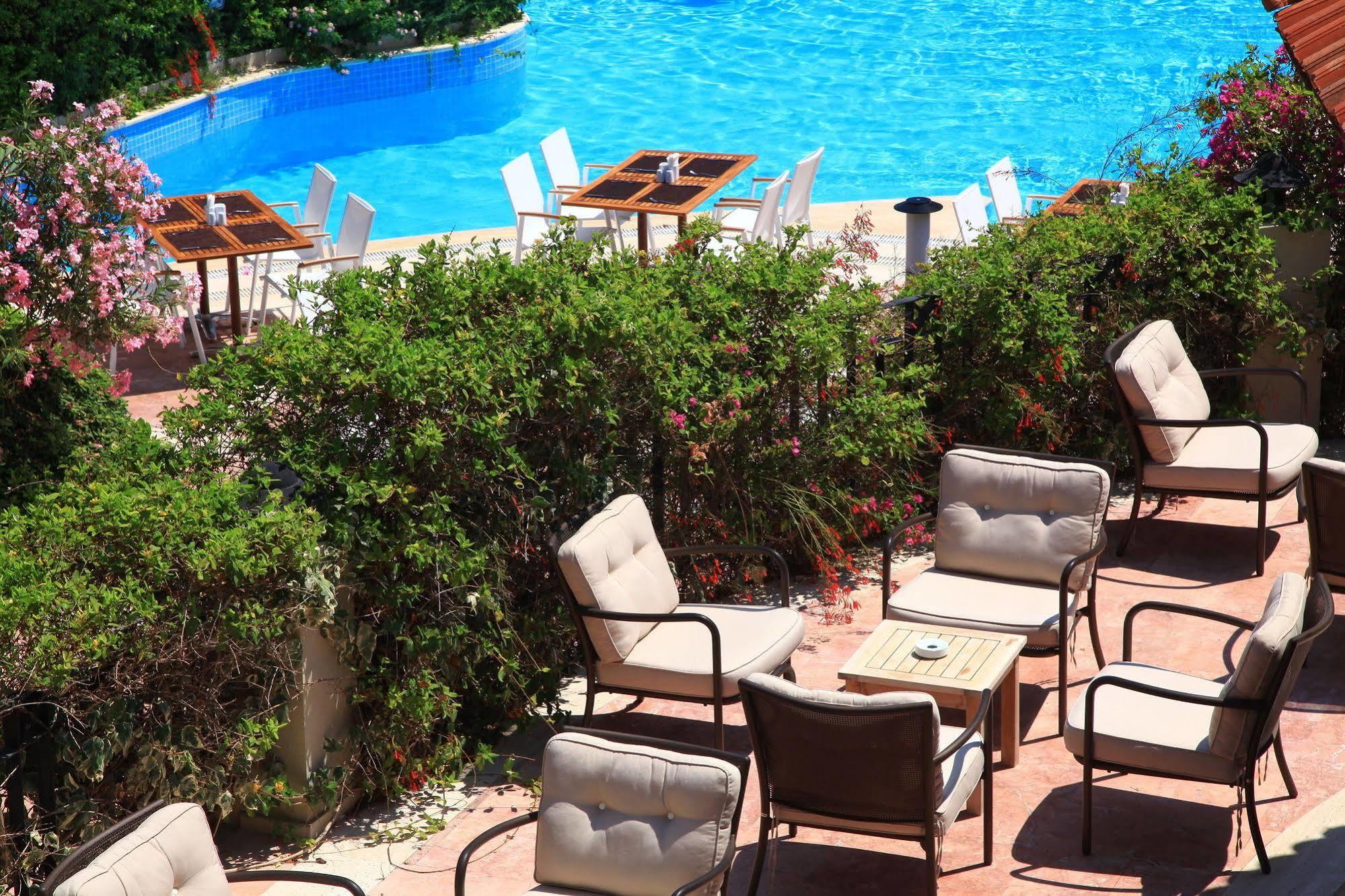 Zeytinada Hotel Torba Esterno foto