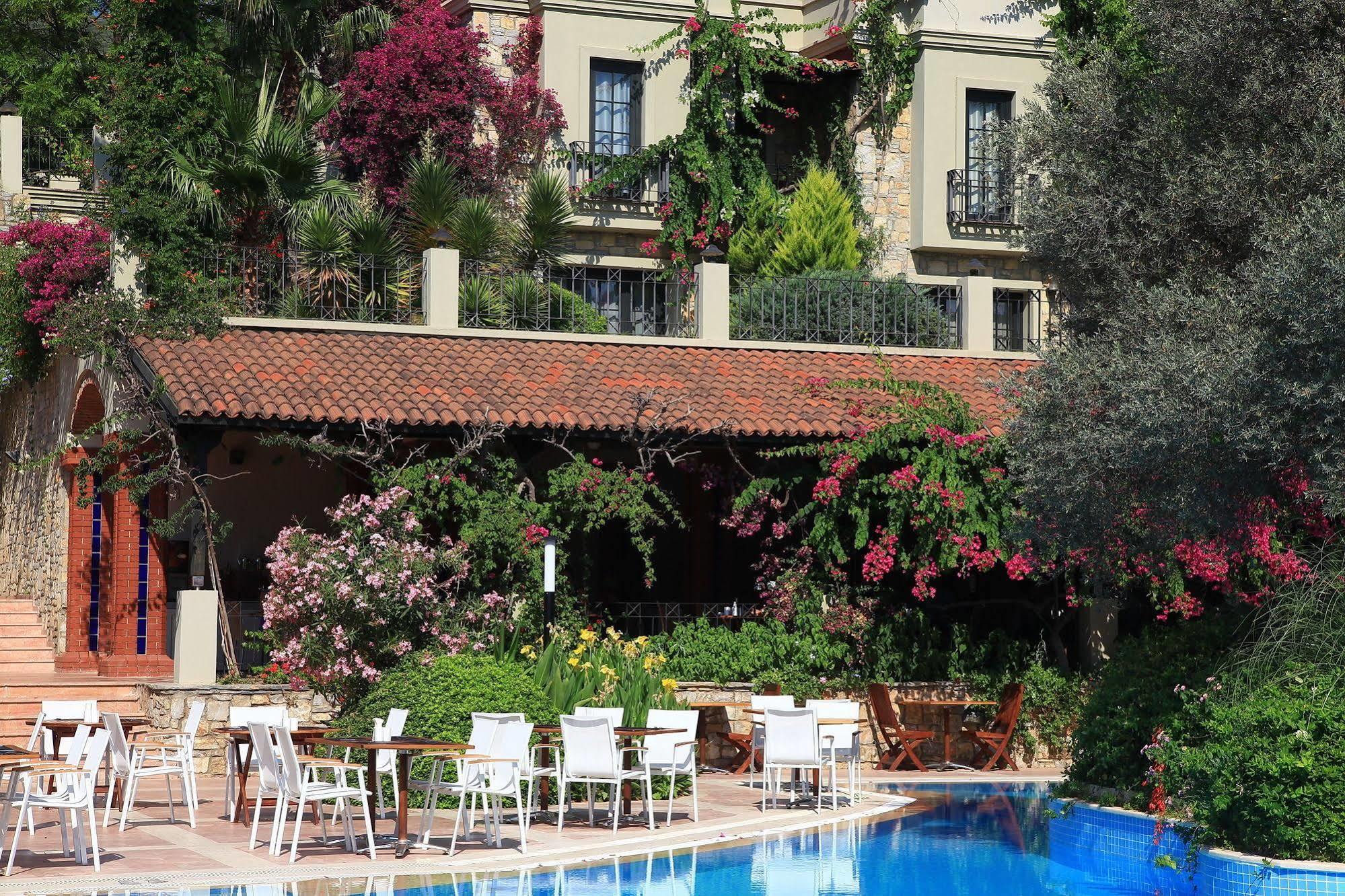Zeytinada Hotel Torba Esterno foto